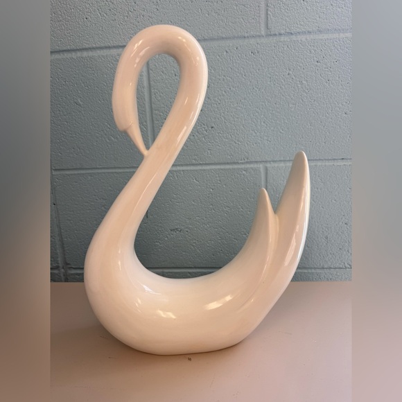 Other - Mid century modern ceramic‎ off white Swan